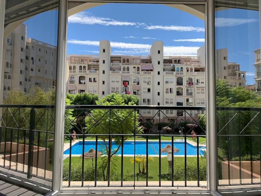 Apartamento Centro Torremolinos Con Parking Eksteriør billede